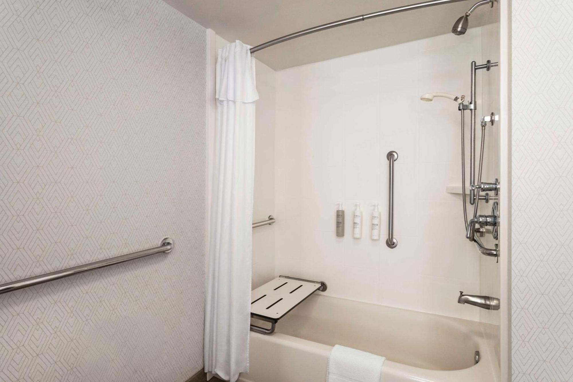Hampton Inn Columbia-Downtown Historic District Buitenkant foto