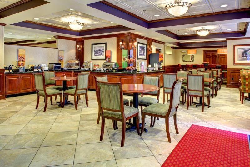 Hampton Inn Columbia-Downtown Historic District Buitenkant foto